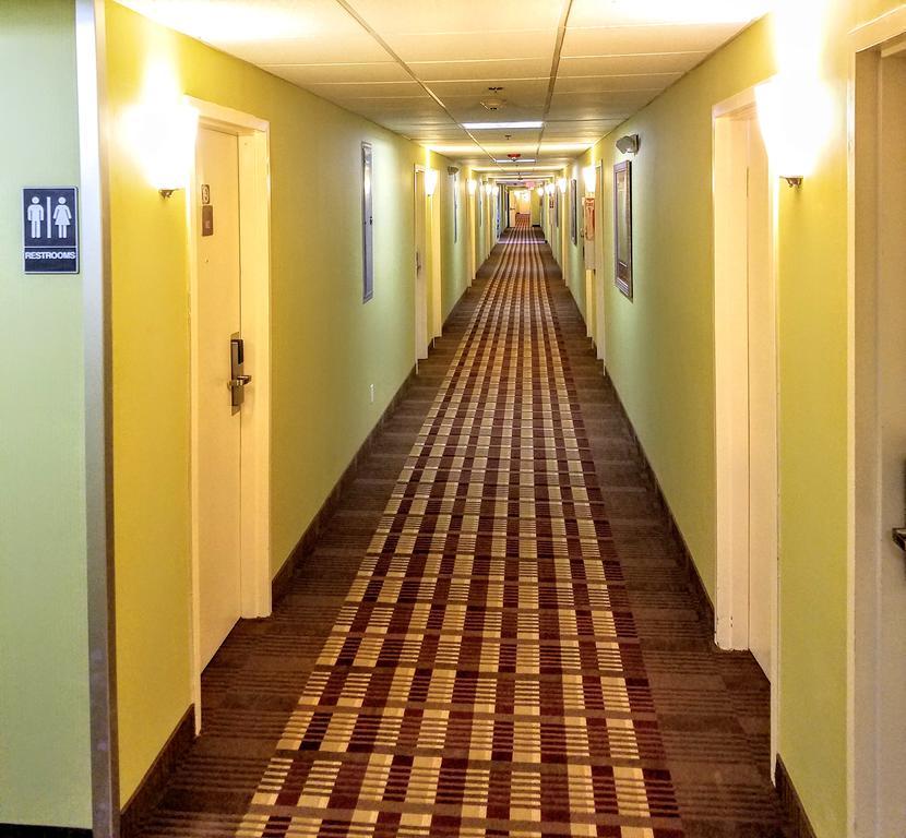 Days Inn By Wyndham Windsor Locks / Bradley Intl Airport Exterior foto